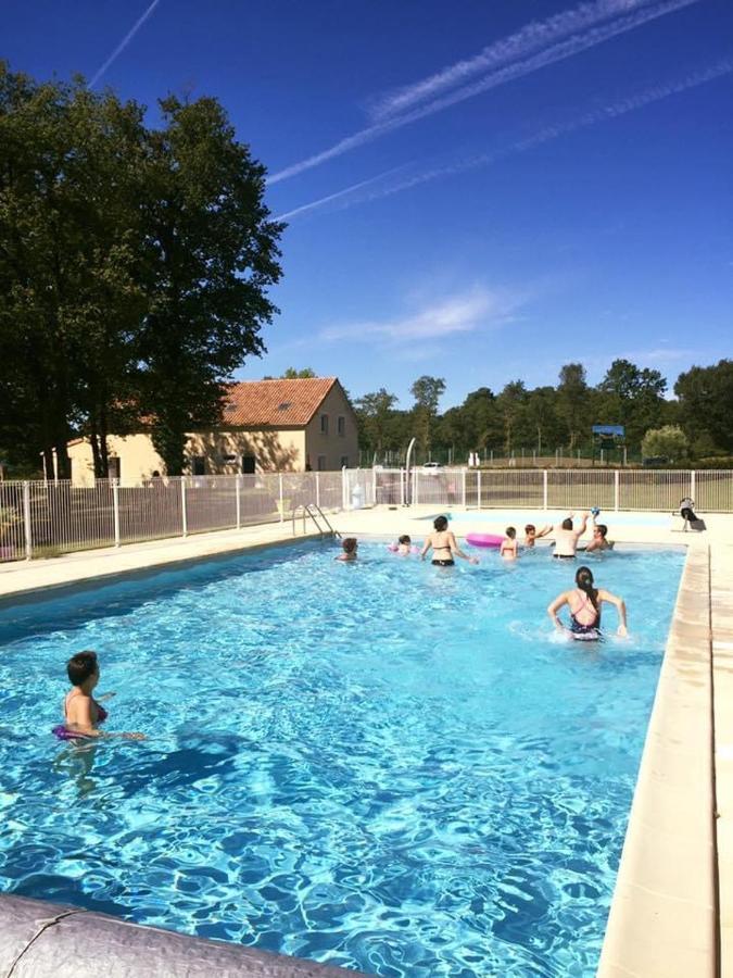 Camping Les Petites Minaudieres Hotell Saint-Sauveur  Eksteriør bilde