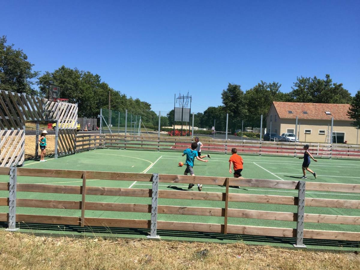 Camping Les Petites Minaudieres Hotell Saint-Sauveur  Eksteriør bilde