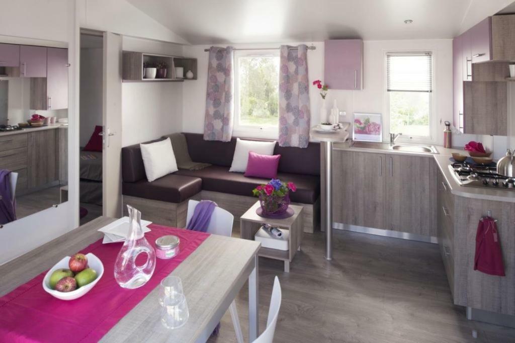Camping Les Petites Minaudieres Hotell Saint-Sauveur  Eksteriør bilde